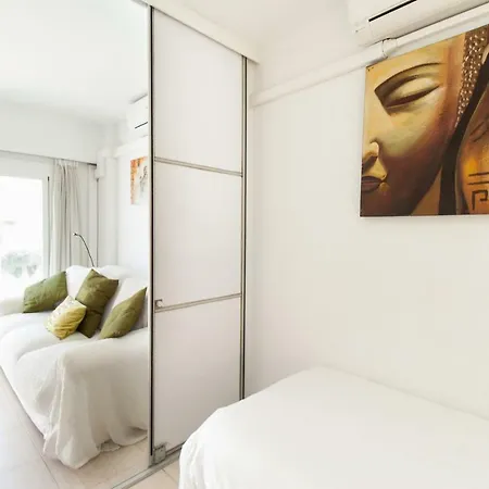 Pyr And Pool Views Appartement