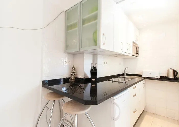 公寓 Pyr And Pool Views *